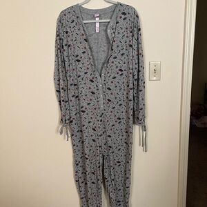 Savage X Fenty Gray Patterned Pajama Onesie